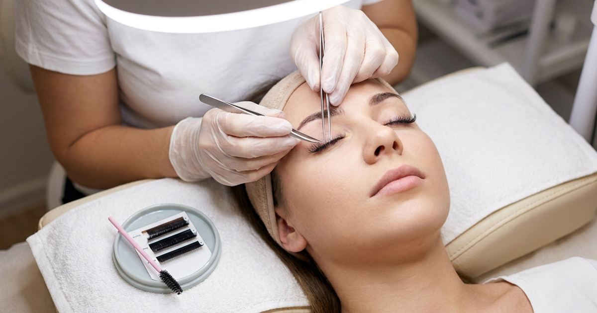 How Lash Refills Work For New Lash Artists