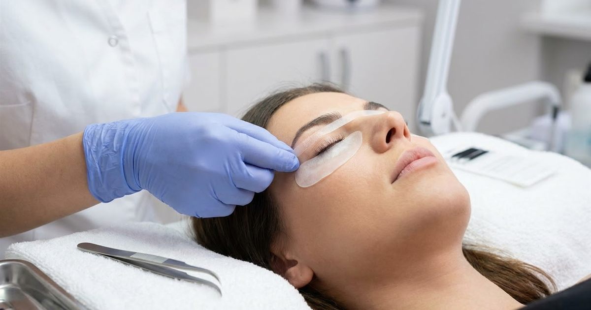 Lash Tape And Under Eye Pads For Beginners